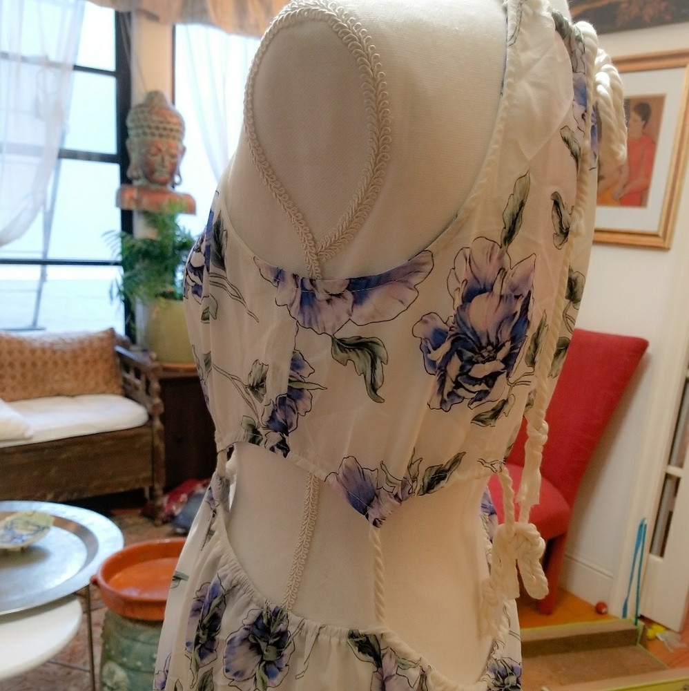 🌹🥀1 LEFT! (S) SALE! floral print, cut out maxi - Picture 7 of 8